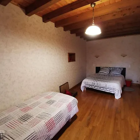 Holiday home Du Platane Grazac (Auvergne)